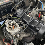 Nach all dem erneuern und ersetzen wurde alles wieder zusammengebaut für Feineinstellungen, der Ventildeckel wurde auch neu lackiert